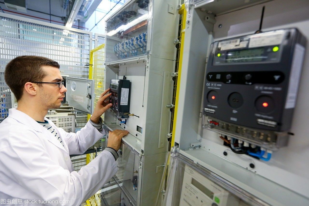 研究員。電器柜性能計數器。低壓微網絡。用于智能電網和智能電表的測試和證書服務。電力電子設備認證。技術服務行業。tecnaliaresearch&innovationbizkaiabasquecountry,西班牙。